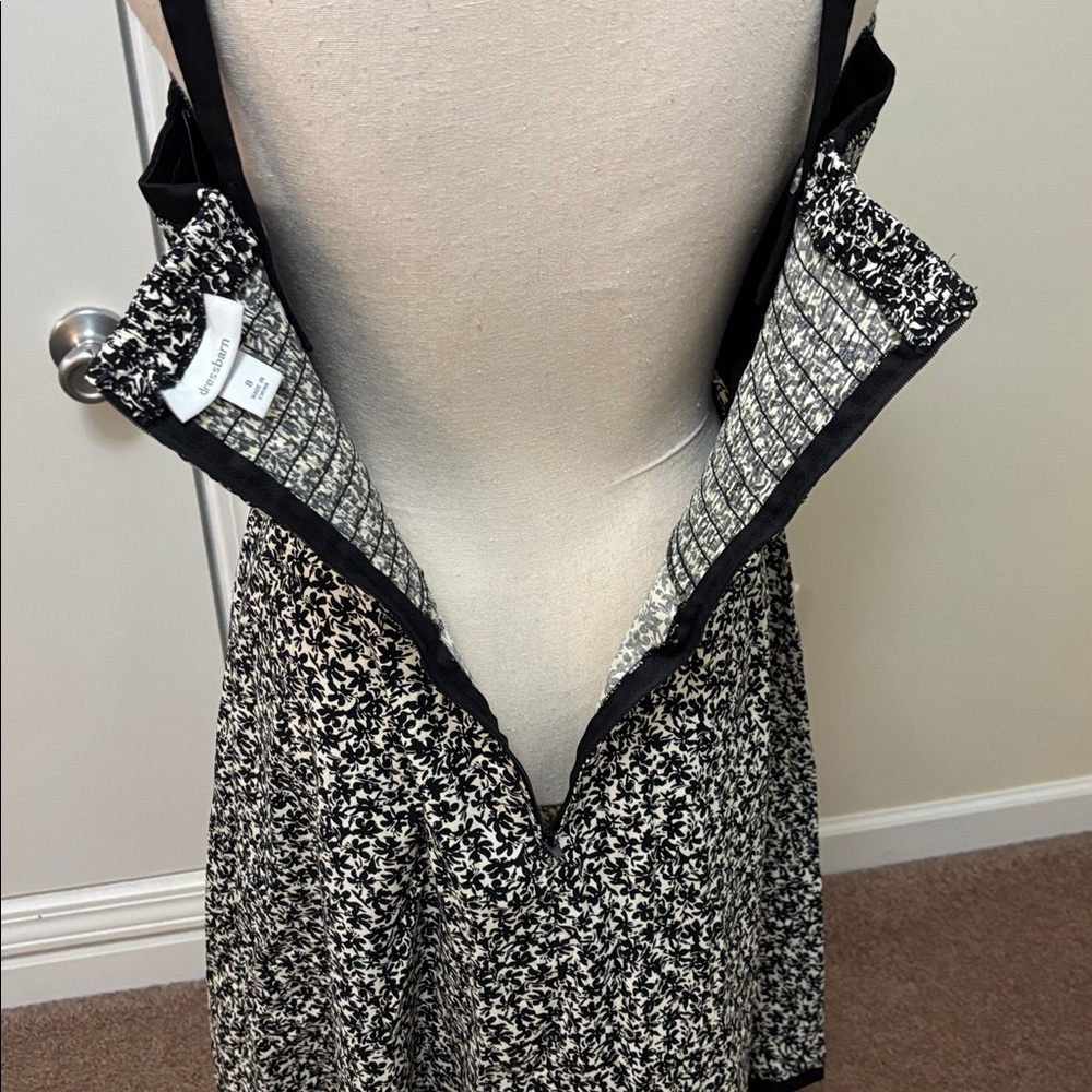 Dress Barn Black and White Patterned Midi Dress with removable straps size 8 - Picture 7 of 11